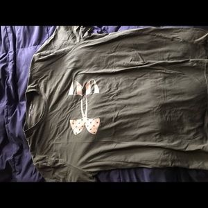 Under Armour t-shirt